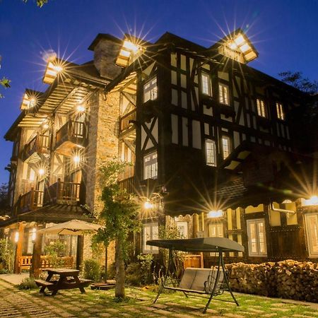 Black Forest Manor Renai Exteriör bild
