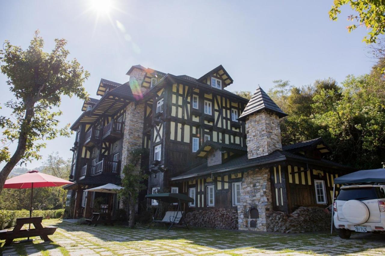 Black Forest Manor Renai Exteriör bild